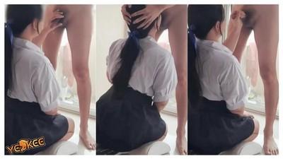 ถ้าพี่ให้หนูอมควย หนูสัญญาว่าจะตั้งใจเรียนไม่งอแง